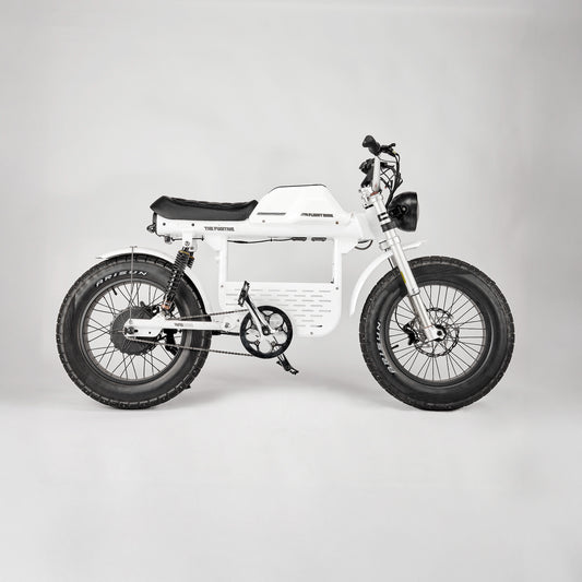 FR888 - White